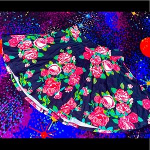🌹💓Rosy Skater Skirt💓🌹